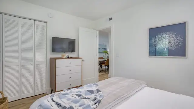 Bedroom at Fiddler’s Cove 24E